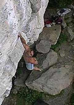 Cool your foot man, 8a+ solo 